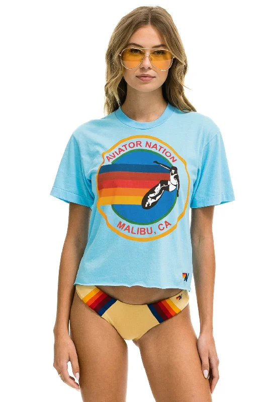 SIGNATURE MALIBU BOYFRIEND TEE - SKY