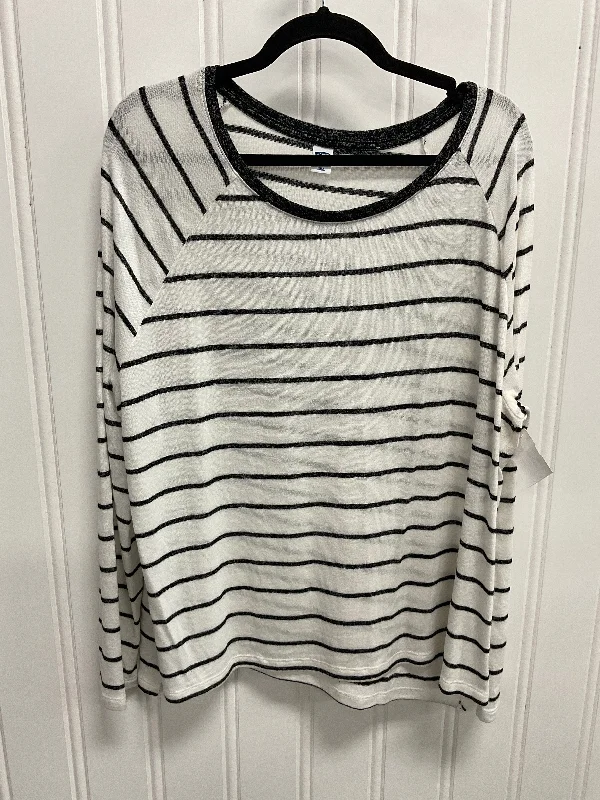 Top Long Sleeve By Old Navy In Striped Pattern, Size: Xl