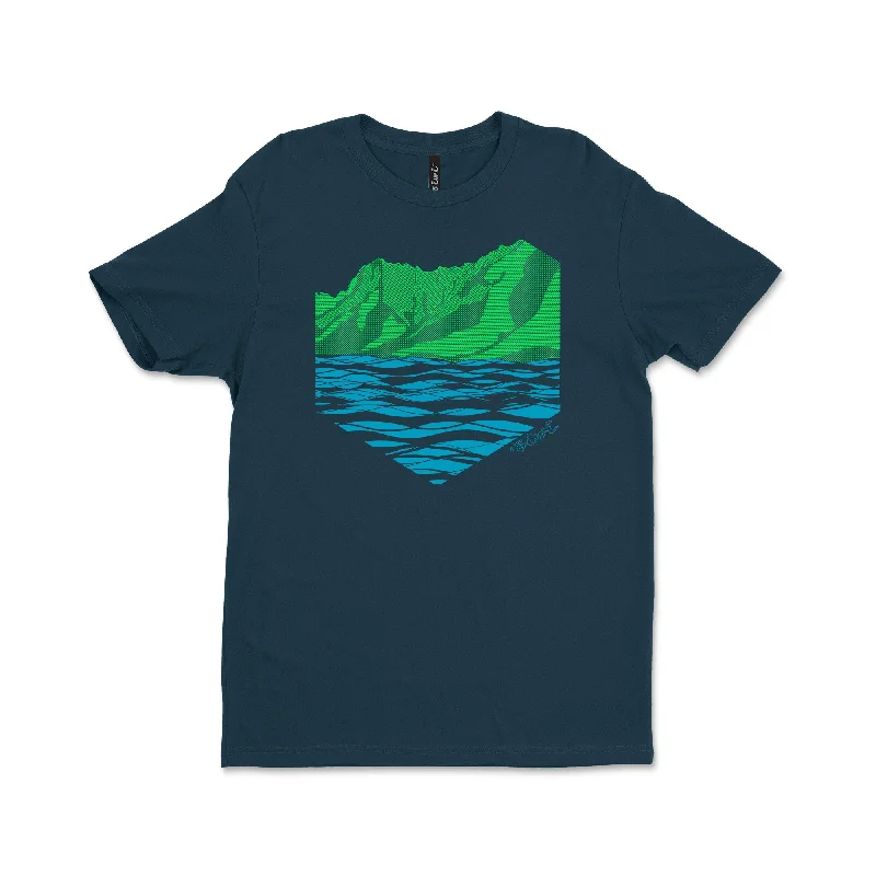 Mauka to Makai T-shirt in Indigo